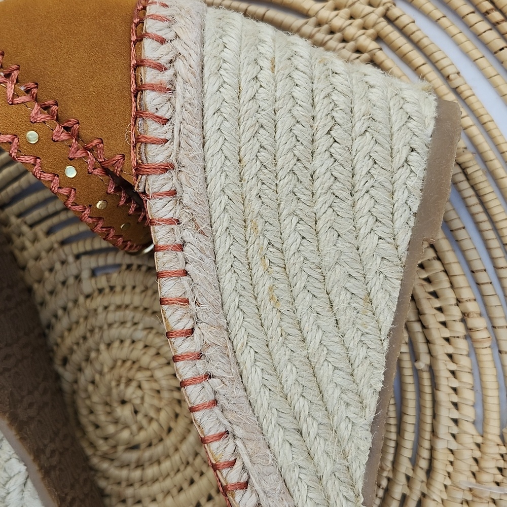 NWOT ADRIENNE VITTADINI "CHARMING" ESPADRILLE WEDGE SANDALS - Picture 10 of 12